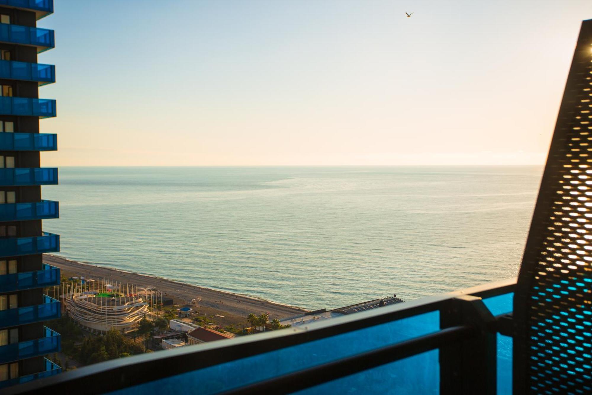 Апартаменты Seaside Батуми Экстерьер фото
